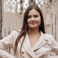 Анна Семилетова